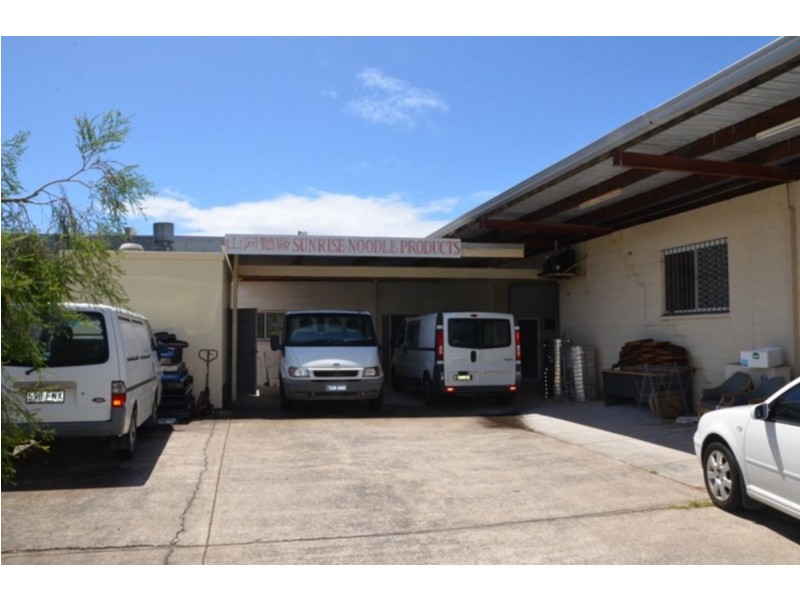 3 Brightlands Court, Mermaid Waters QLD 4218