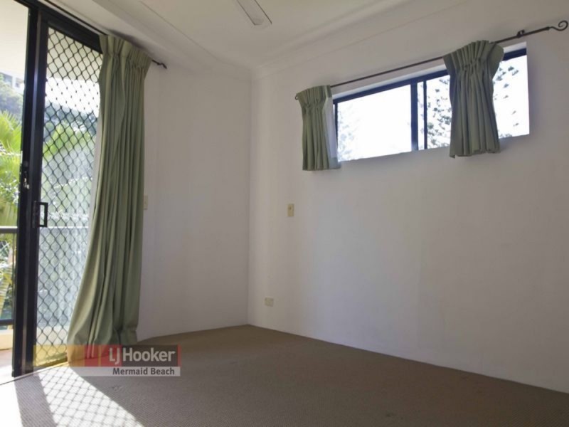 18/2 Fraser Avenue, Miami QLD 4220