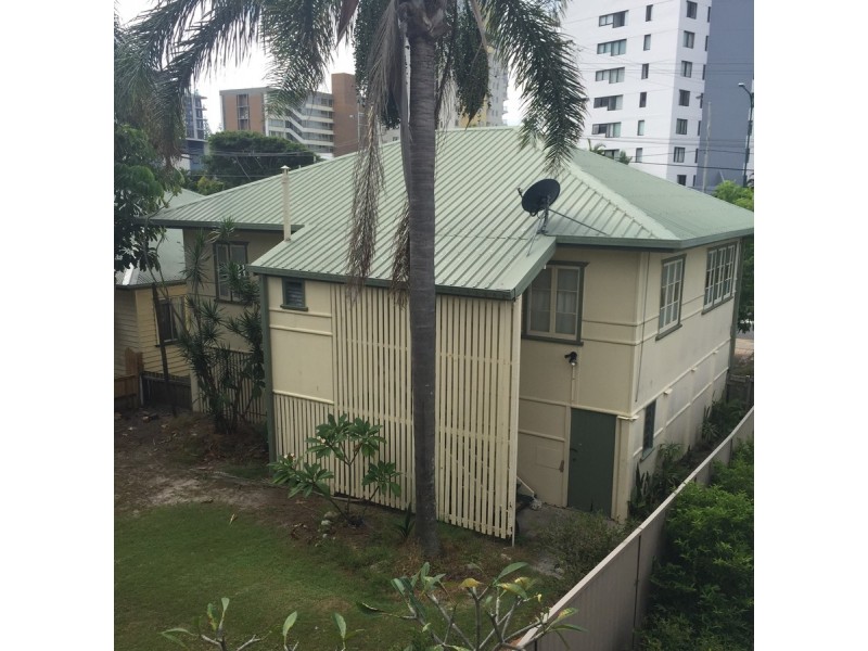 1858 Gold Coast Highway, Burleigh Heads QLD 4220