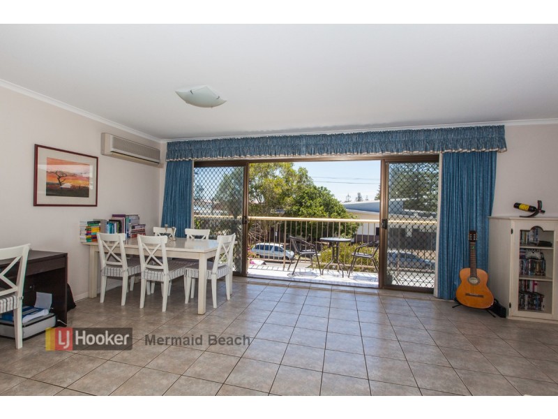 5/4 Mary Avenue, Broadbeach QLD 4218