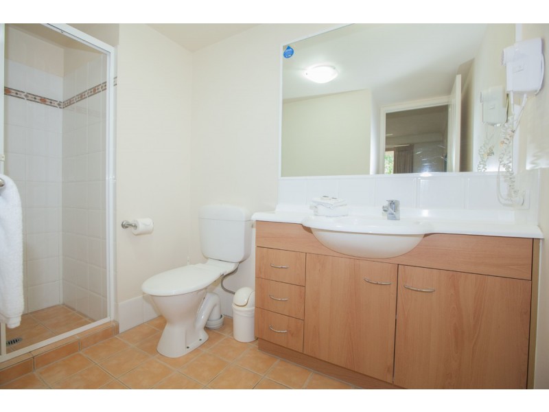 63/2360 Gold Coast Highway, Mermaid Beach QLD 4218