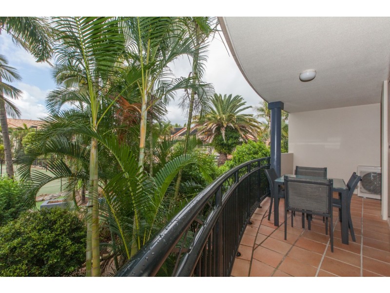 63/2360 Gold Coast Highway, Mermaid Beach QLD 4218