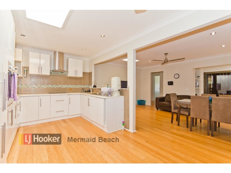 14 Caprice Court, Mermaid Waters QLD 4218