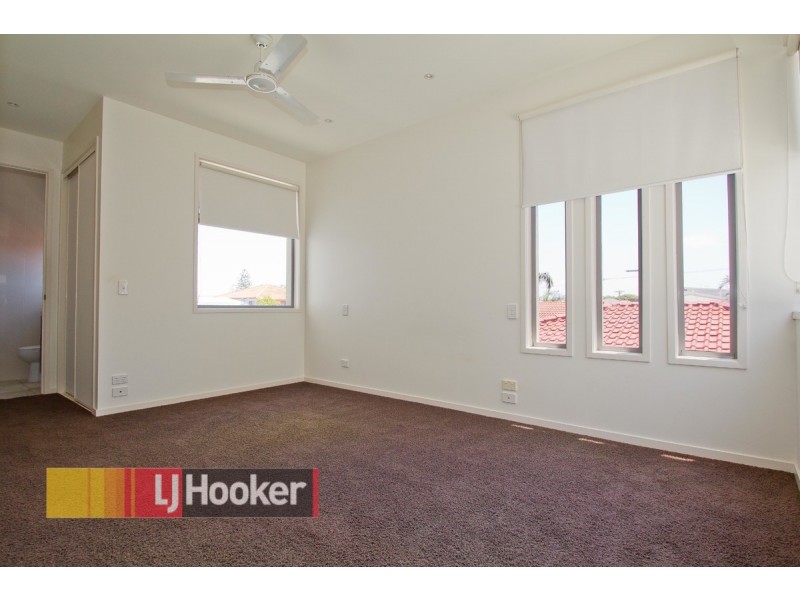1/9 Dolphin Avenue, Mermaid Beach QLD 4218