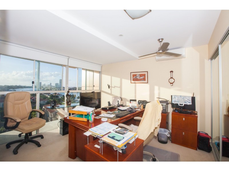 55/53 Darrambal Street, Chevron Island QLD 4217
