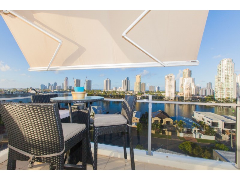 55/53 Darrambal Street, Chevron Island QLD 4217