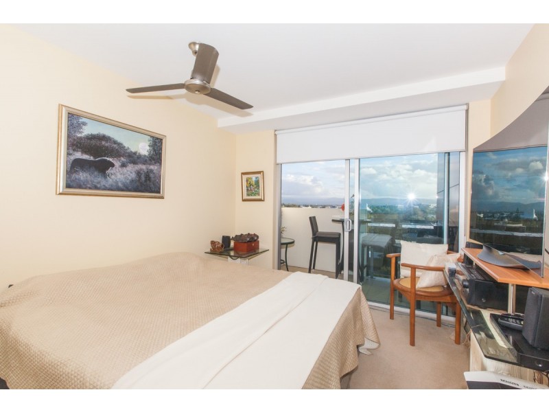 55/53 Darrambal Street, Chevron Island QLD 4217