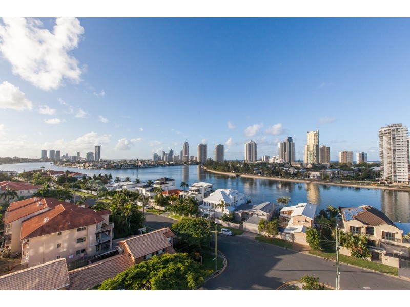 55/53 Darrambal Street, Chevron Island QLD 4217