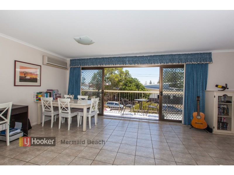 5/4 Mary Avenue, Broadbeach QLD 4218