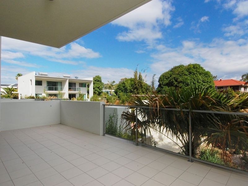 9/2 Gaven Crescent, Mermaid Beach QLD 4218