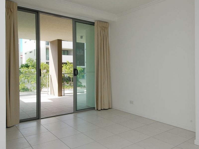 9/2 Gaven Crescent, Mermaid Beach QLD 4218