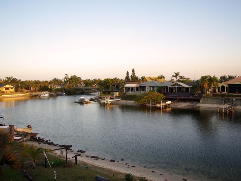 35 Sundowner Court, Mermaid Waters QLD 4218