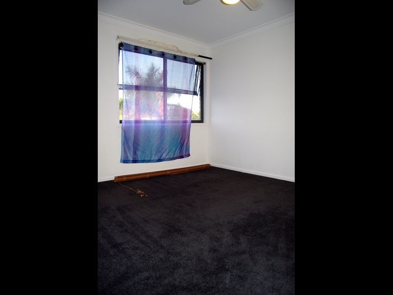 35 Sundowner Court, Mermaid Waters QLD 4218