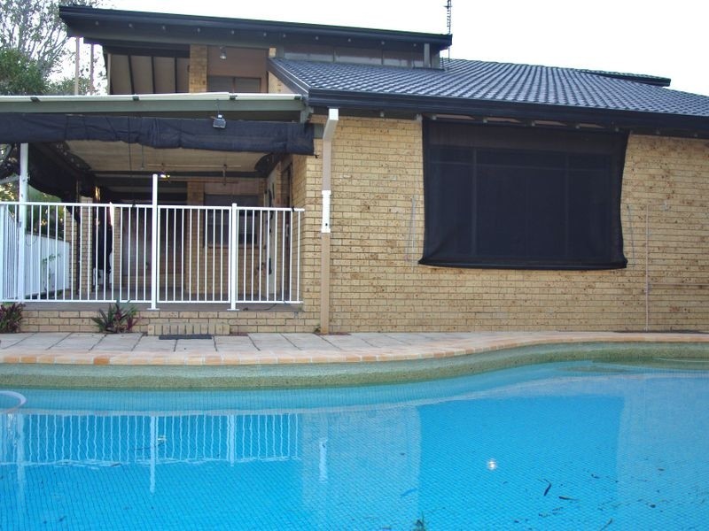 35 Sundowner Court, Mermaid Waters QLD 4218