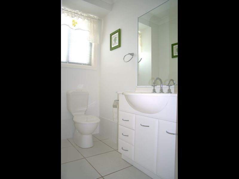 13 Mellum Circuit, Pacific Pines QLD 4211