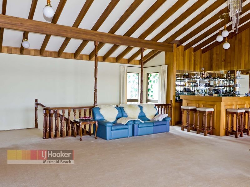 12 Lowanna Court, Mermaid Waters QLD 4218