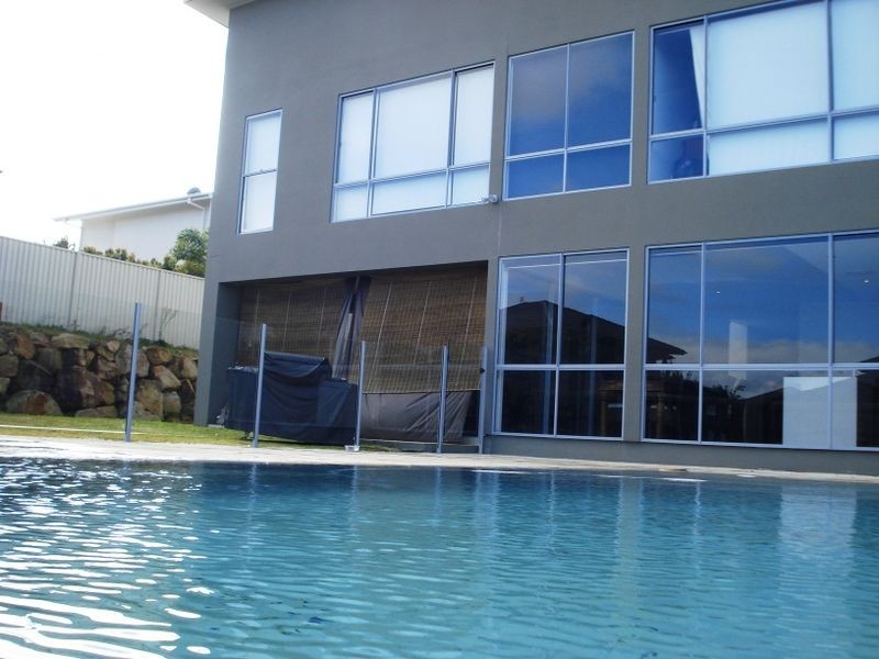 8 Corymbia Way, Molendinar QLD 4214