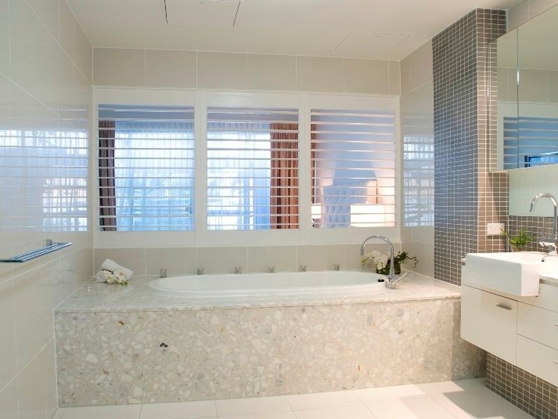 120 Surf Parade, Broadbeach QLD 4218