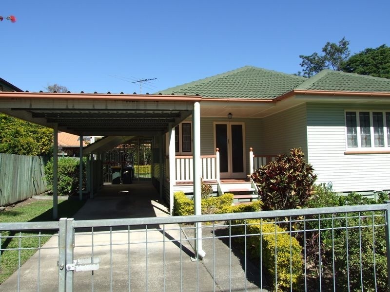 52 Keeling Street, Coopers Plains QLD 4108