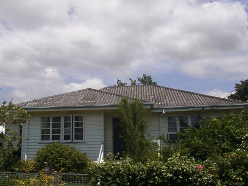 16 AINGER STREET, Salisbury QLD 4107