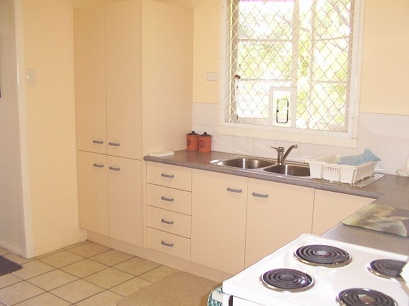 16 AINGER STREET, Salisbury QLD 4107