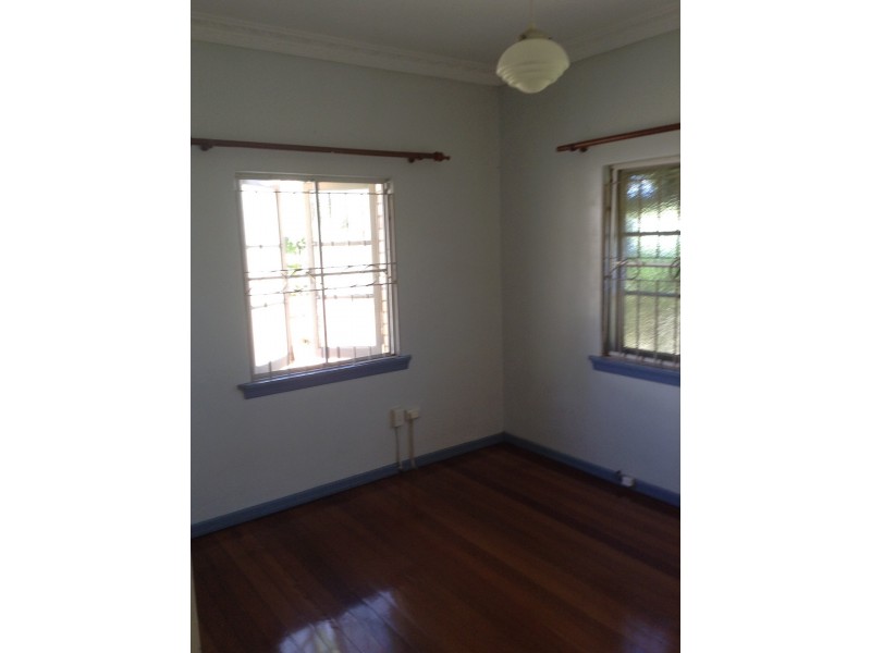 14 Blackwood Rd, Salisbury QLD 4107