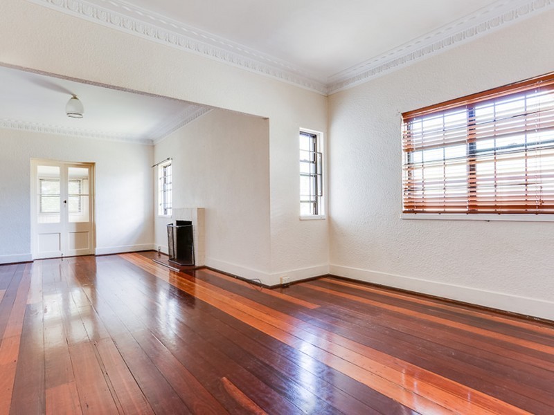 8 Olivia Ave, Salisbury QLD 4107