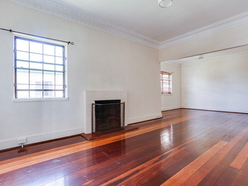 8 Olivia Ave, Salisbury QLD 4107