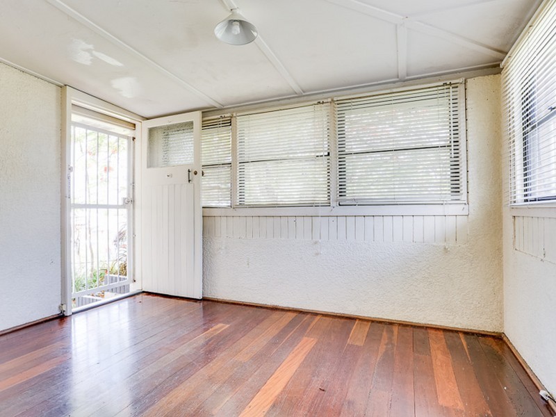 8 Olivia Ave, Salisbury QLD 4107