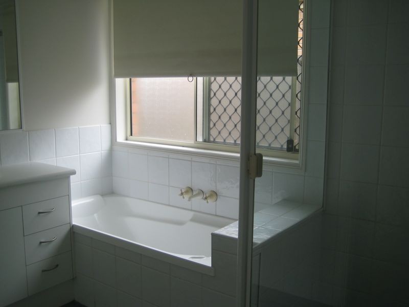 34 Erncroft St, Rocklea QLD 4106