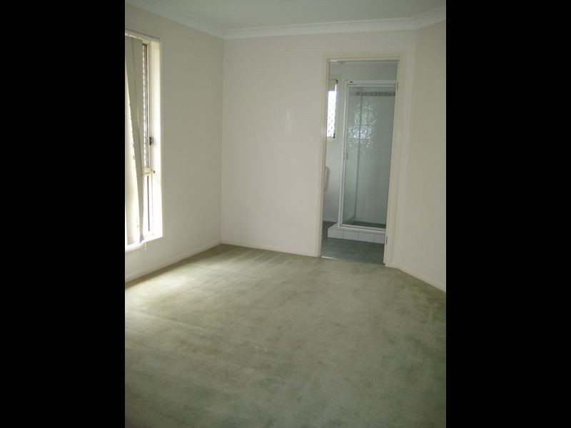 34 Erncroft St, Rocklea QLD 4106