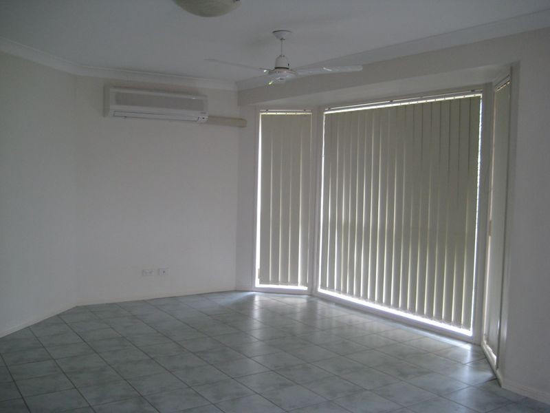 34 Erncroft St, Rocklea QLD 4106