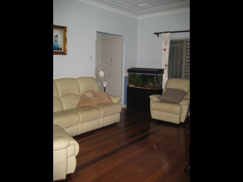 14 Blackwood Rd, Salisbury QLD 4107