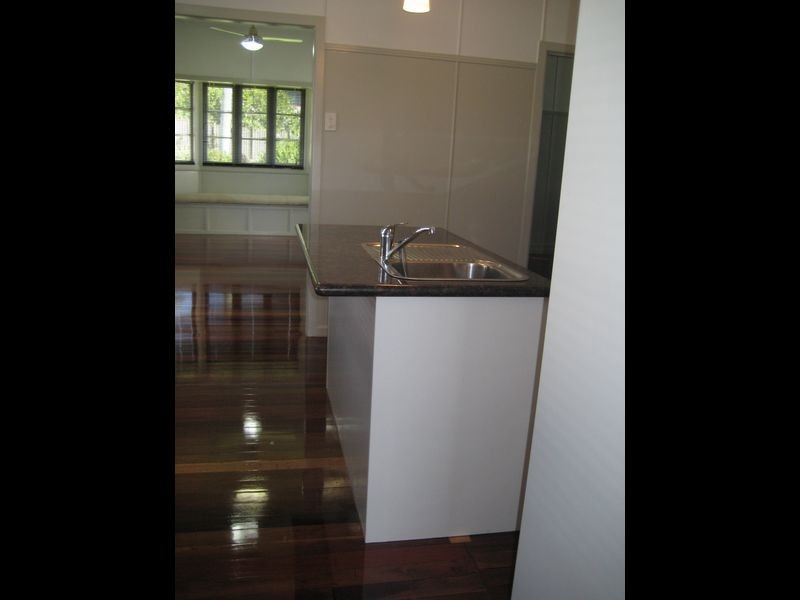 212 Douglas Rd, Salisbury QLD 4107