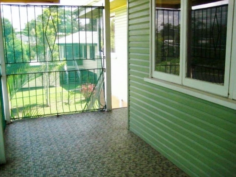 6 Kessels Rd, Salisbury QLD 4107