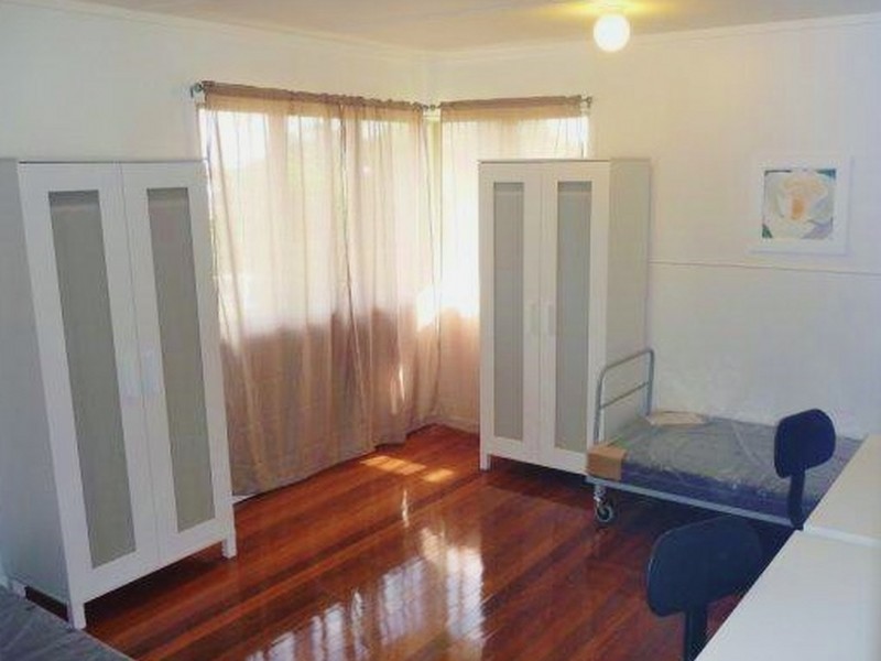 6 Kessels Rd, Salisbury QLD 4107