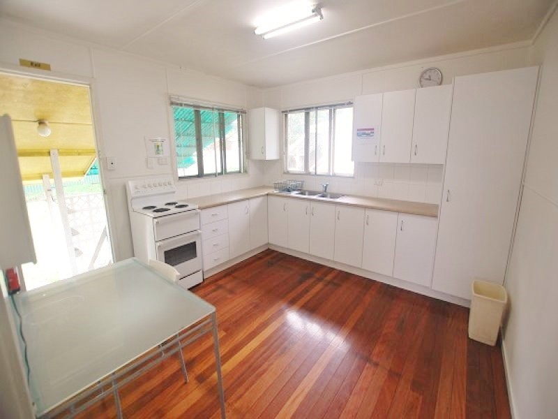 6 Kessels Rd, Salisbury QLD 4107