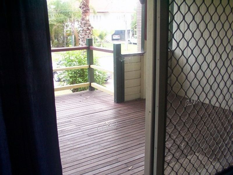 16 Evenwood Street, Coopers Plains QLD 4108