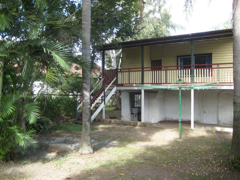 16 Evenwood Street, Coopers Plains QLD 4108