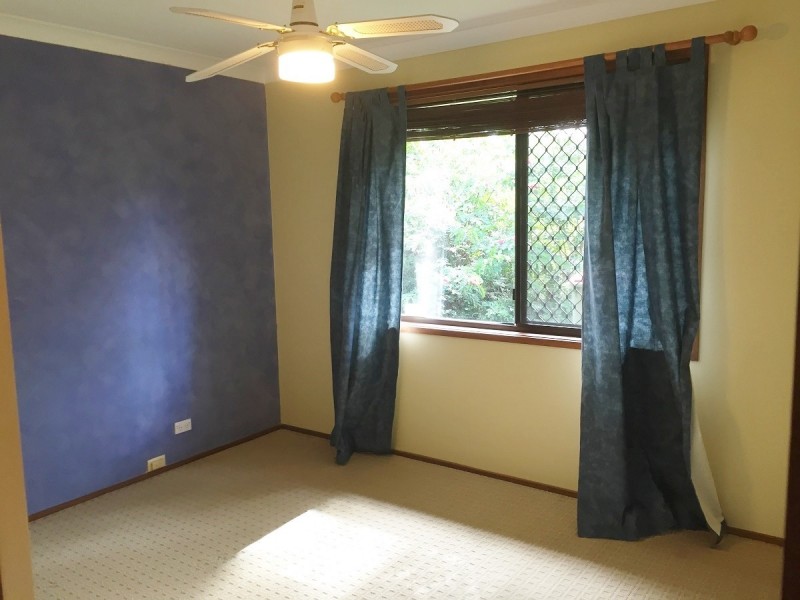 33 Bennett Drive, Regents Park QLD 4118