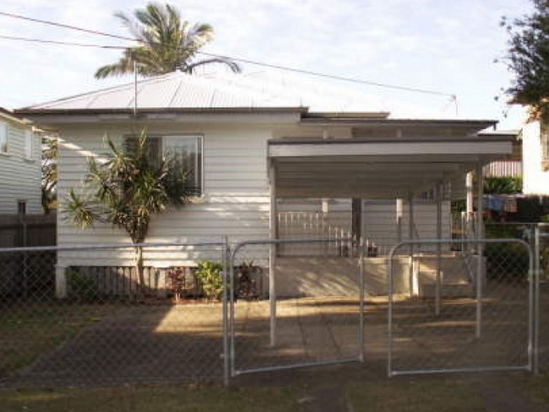32 Hamilton Rd, Moorooka QLD 4105