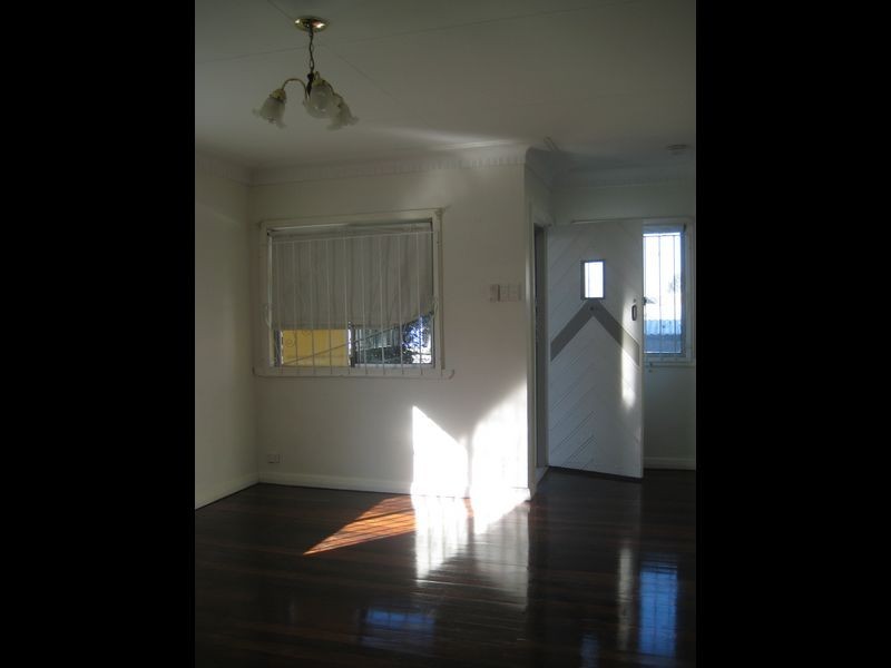 32 Hamilton Rd, Moorooka QLD 4105