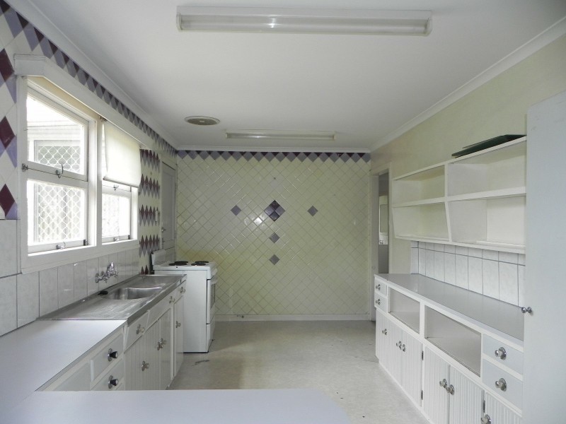 305 Orange Grove Rd, Salisbury QLD 4107