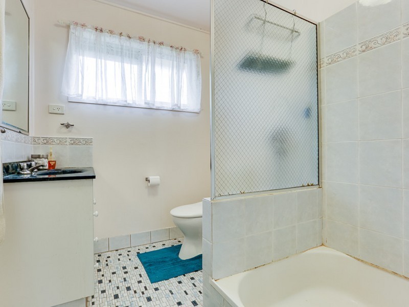 32 Fairlawn St, Nathan QLD 4111