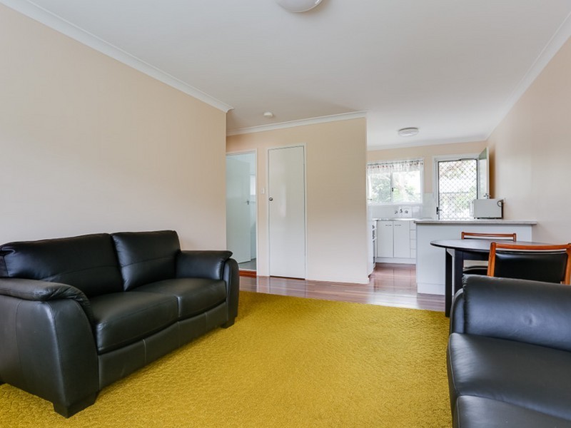 32 Fairlawn St, Nathan QLD 4111