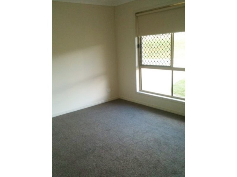 22 Navickas Crescent, Redbank Plains QLD 4301