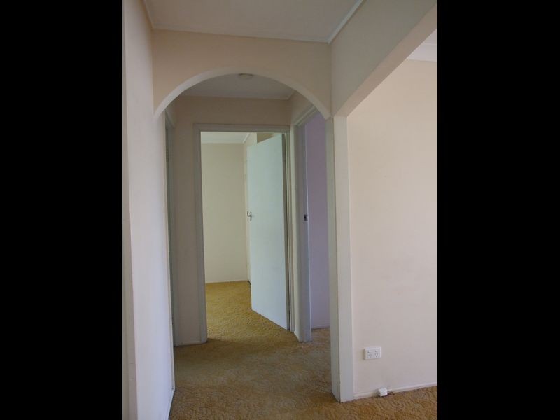 2/4 Arkindale Street, Nathan QLD 4111