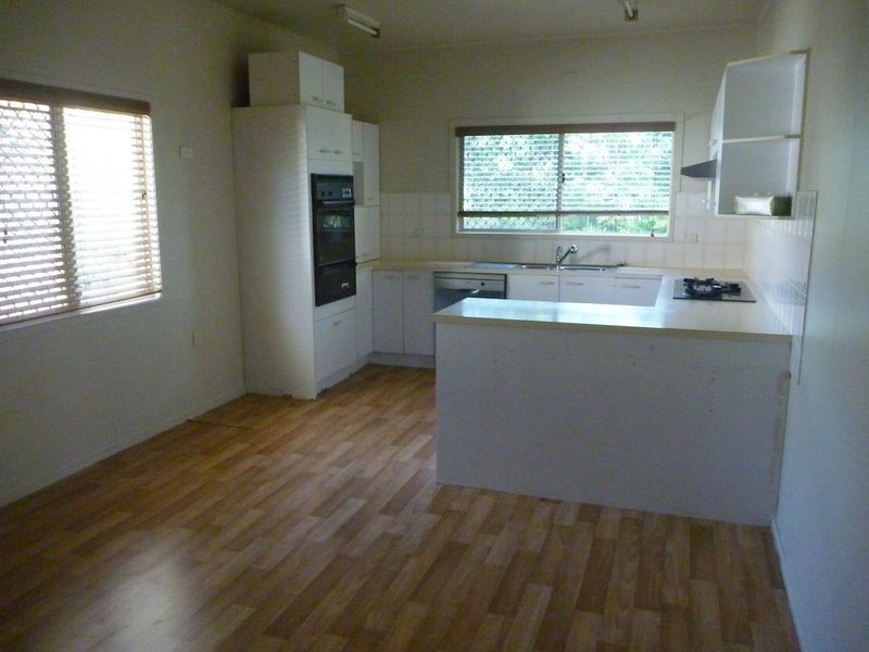 35 Middle Street, Coopers Plains QLD 4108