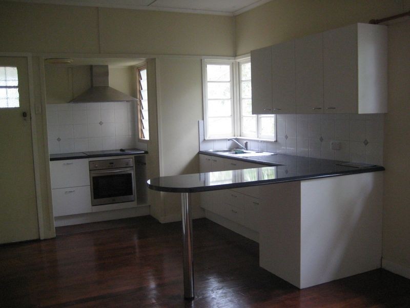 10 Vereker St, Coopers Plains QLD 4108