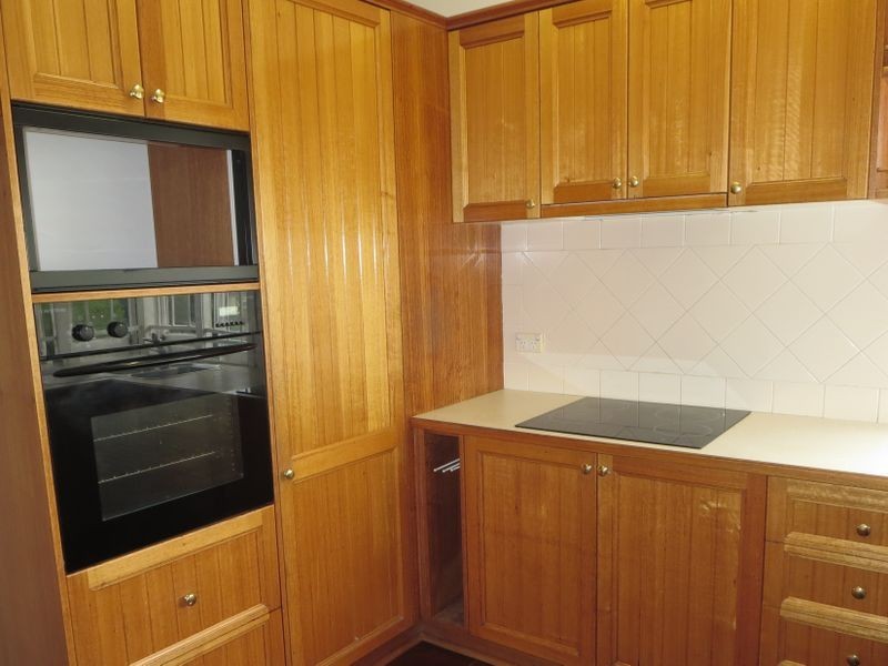 92 Pear St, Greenslopes QLD 4120